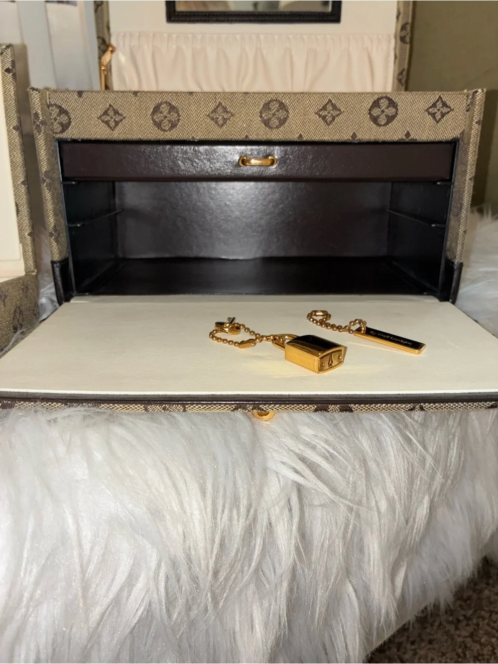 Wolf Design private label 2005 jewelry box with travel box.